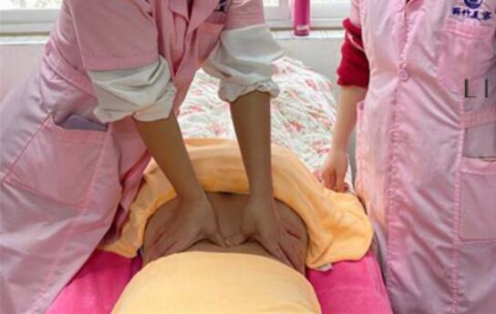 如何給腰部和腎部按摩？南寧美容師培訓(xùn)正規(guī)學(xué)校教你