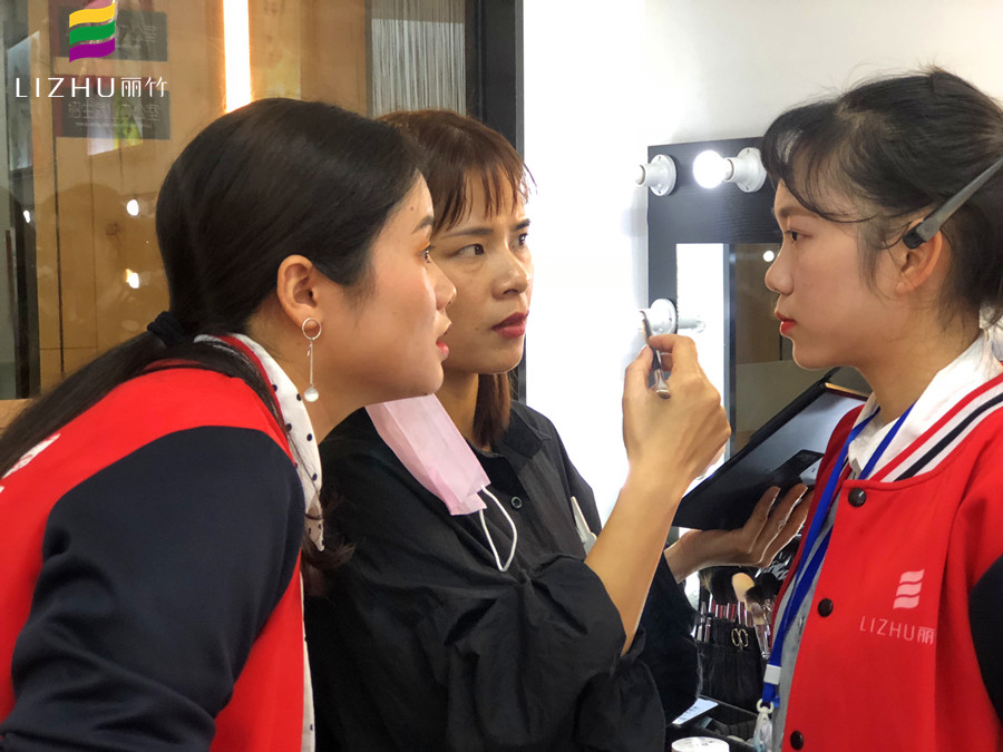 如何判別護(hù)膚彩妝品好不好？