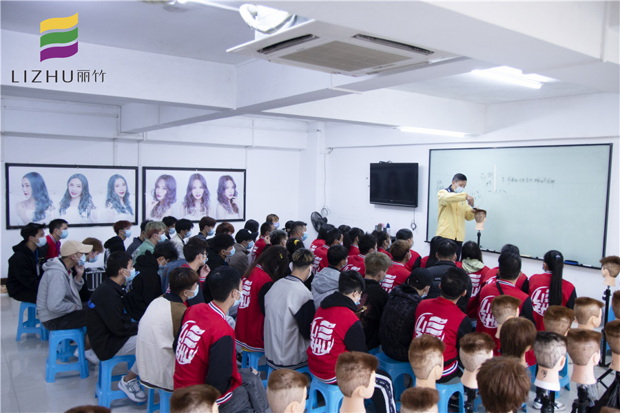 平頭修剪方法，廣西男發(fā)剪裁培訓內(nèi)容