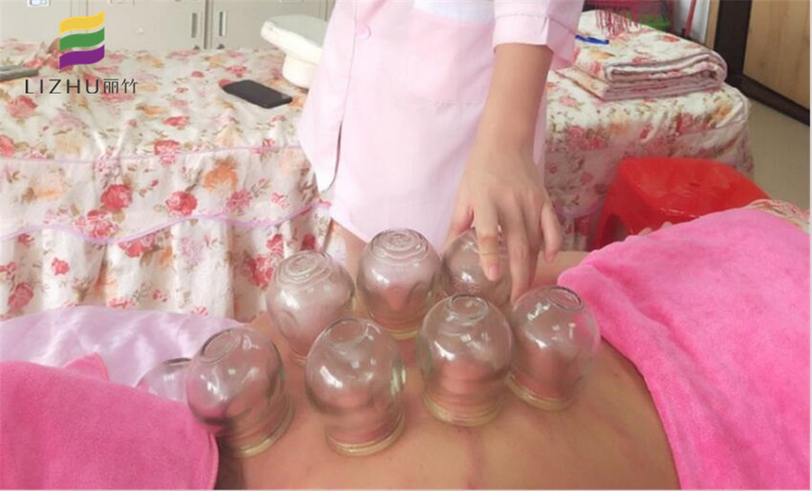 女人拔火罐的好處，廣西美容培學院專業(yè)課程介紹