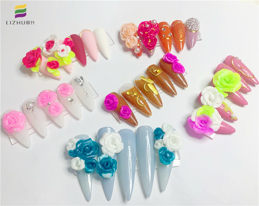 雕花美甲圖片，南寧美甲十大名校學員作品