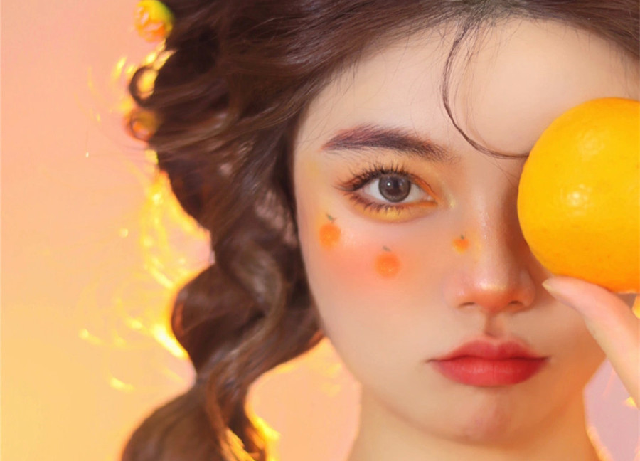 夏日元氣橘彩繪創(chuàng)意妝容，廣西化妝學(xué)校排行榜前三名分享