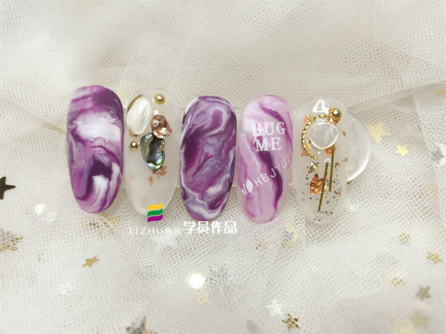 暈染美甲，麗竹專業(yè)美甲師學(xué)校學(xué)員作品