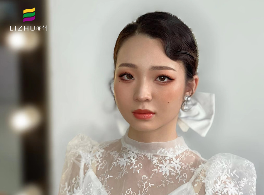 婉約韓式新娘 ，廣西專業(yè)化妝培訓(xùn)造型學(xué)校作品