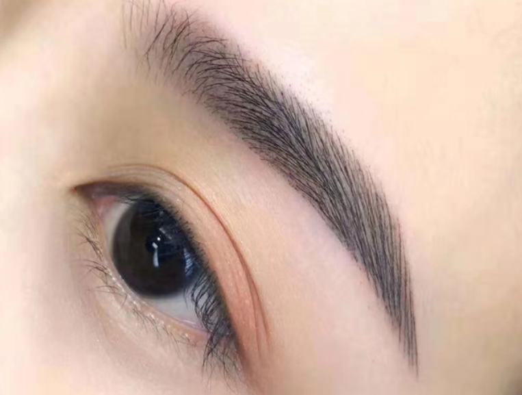 紋眉的價(jià)格怎么決定？南寧紋繡十大名校揭秘