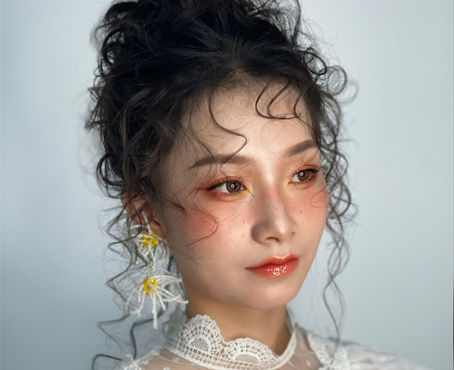 日系風尚新娘，廣西新娘造型彩妝學校作品