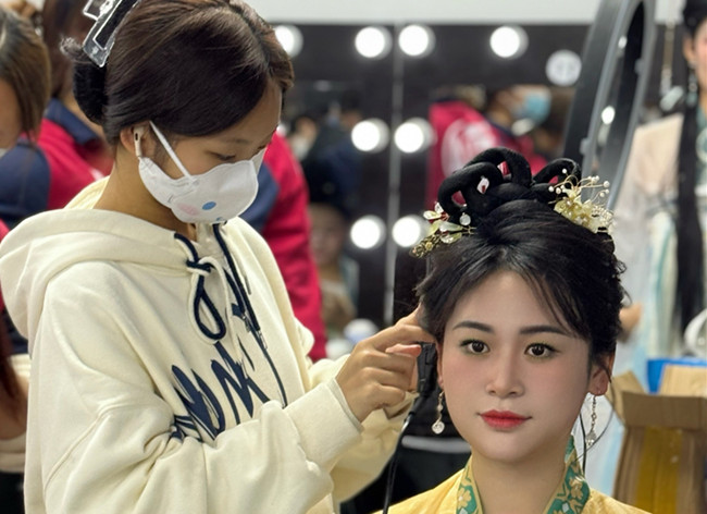 漢服造型設(shè)計(jì)，南寧培訓(xùn)漢服造型師作品