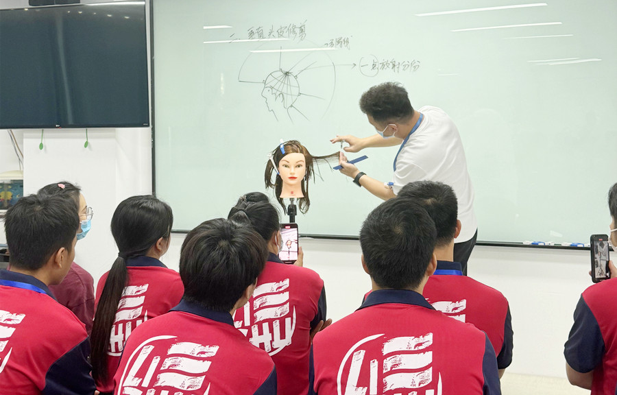 美發(fā)夾剪基礎(chǔ)知識(shí)，廣西剪發(fā)理發(fā)教案
