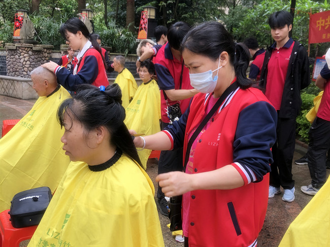 廣西學(xué)美發(fā)有實(shí)踐嗎？歡迎到廣西理發(fā)職業(yè)學(xué)校