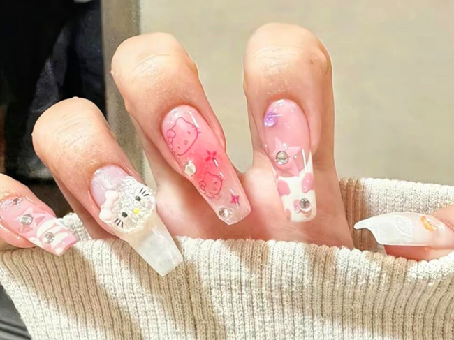 Hellokitty卡通美甲，南寧美甲款式造型學(xué)校分享