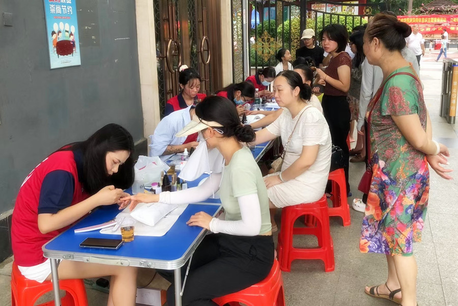 南寧美甲培訓社會報告，告訴你南寧學美甲哪里有實力？
