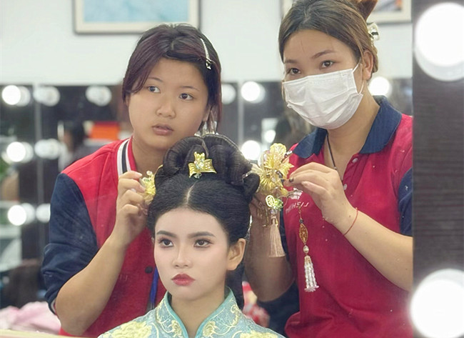 秀禾妝容，用實(shí)力展現(xiàn)廣西彩妝學(xué)校哪家有實(shí)力？