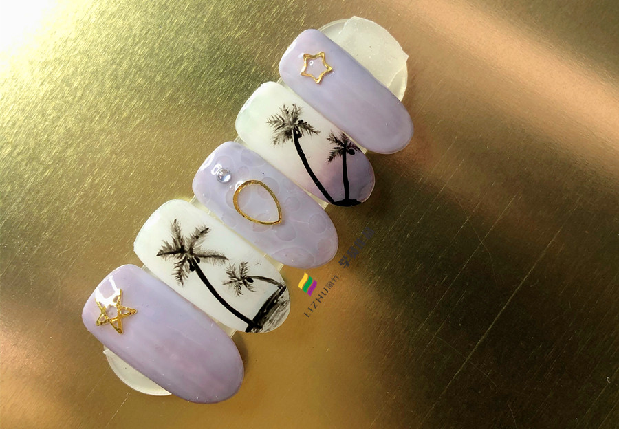 夏日椰樹(shù)美甲，零經(jīng)驗(yàn)在廣西學(xué)美甲學(xué)員作品