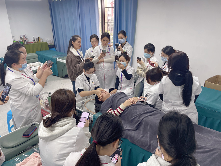 南寧洗護(hù)頭療：為什么頭療越來(lái)越受歡迎？