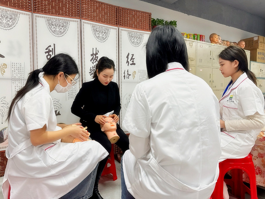 美容新手要掌握哪些知識？南寧美容面部護膚培訓