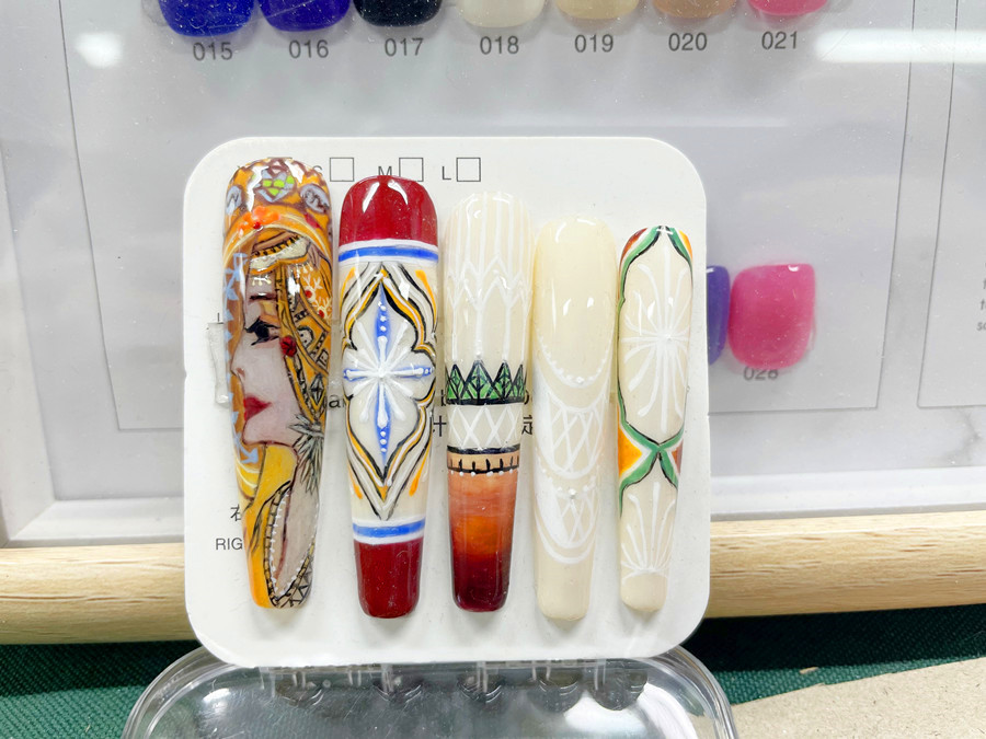 波西米亞美甲，南寧美甲進(jìn)修學(xué)院學(xué)員作品